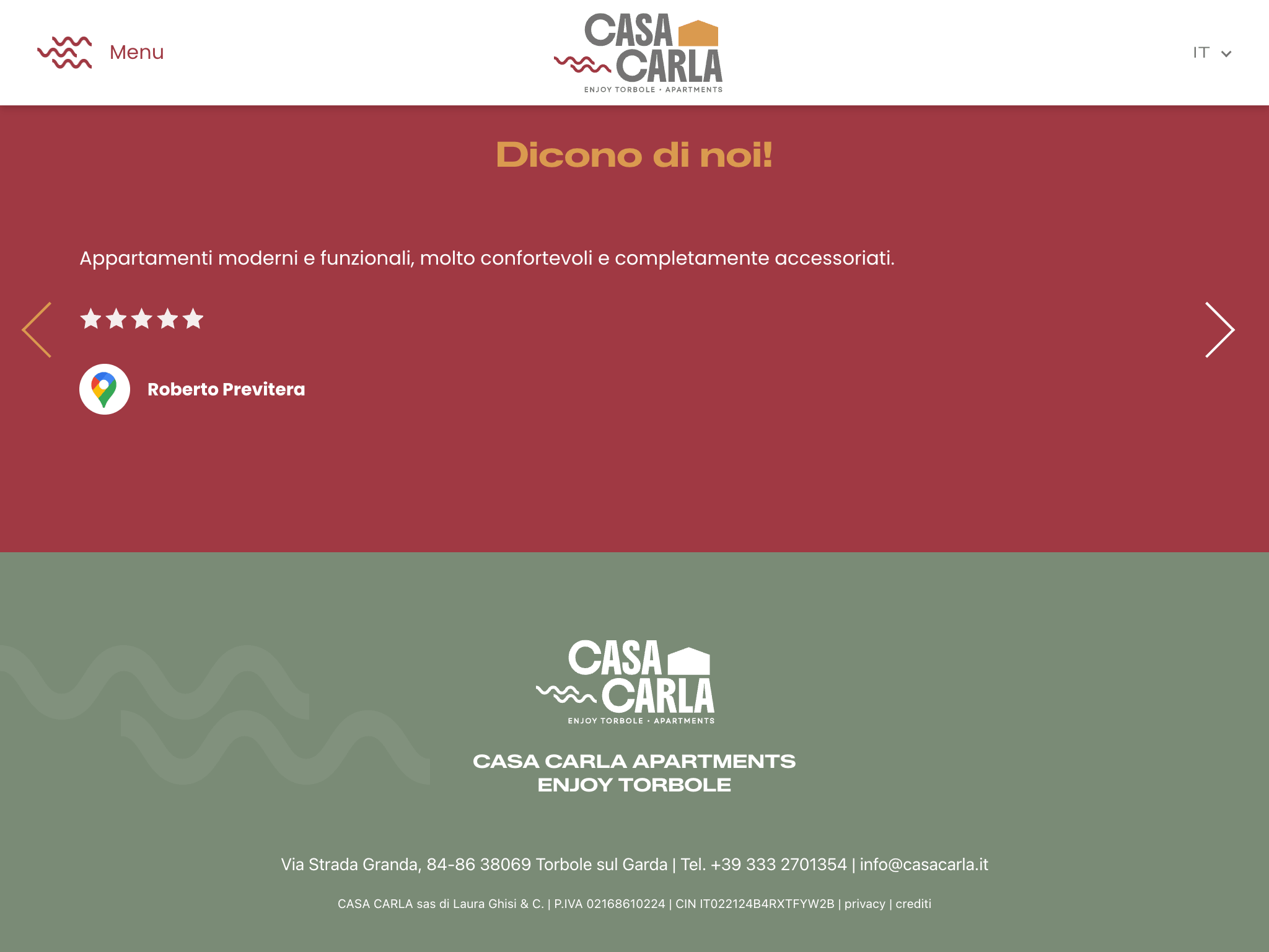 Slider recensioni e footer di Casa Carla con branding, contatti e link legali